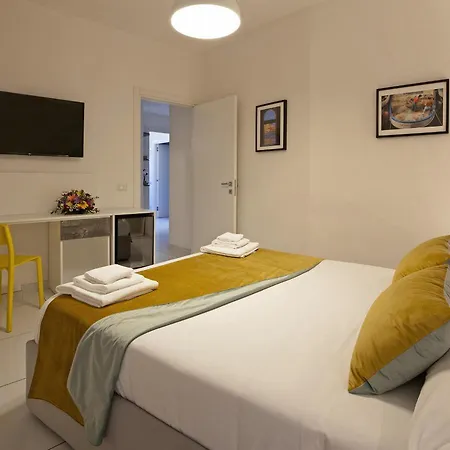 Bed and Breakfast Yourhome - Maison Nonna Anna 4*