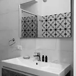 Yourhome - Maison Nonna Anna Panzió 4*